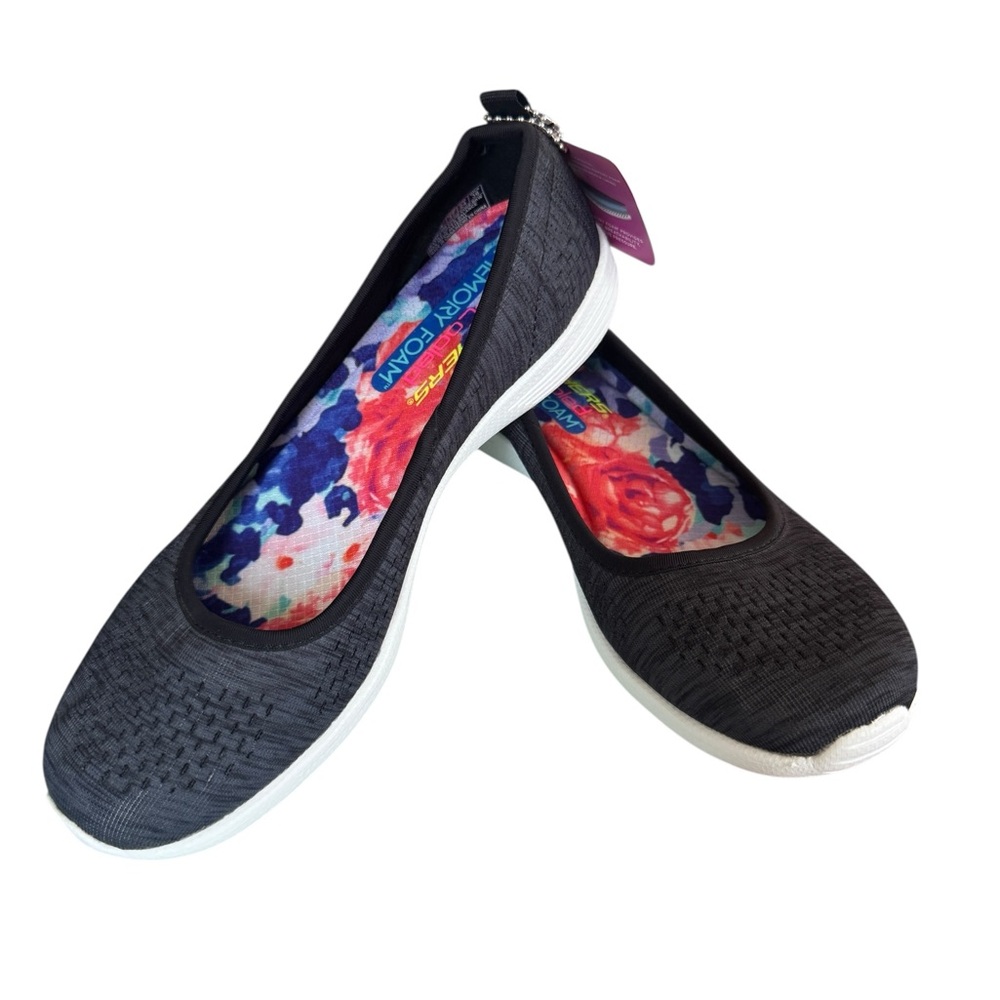 Skechers Women's Black Woven Flats